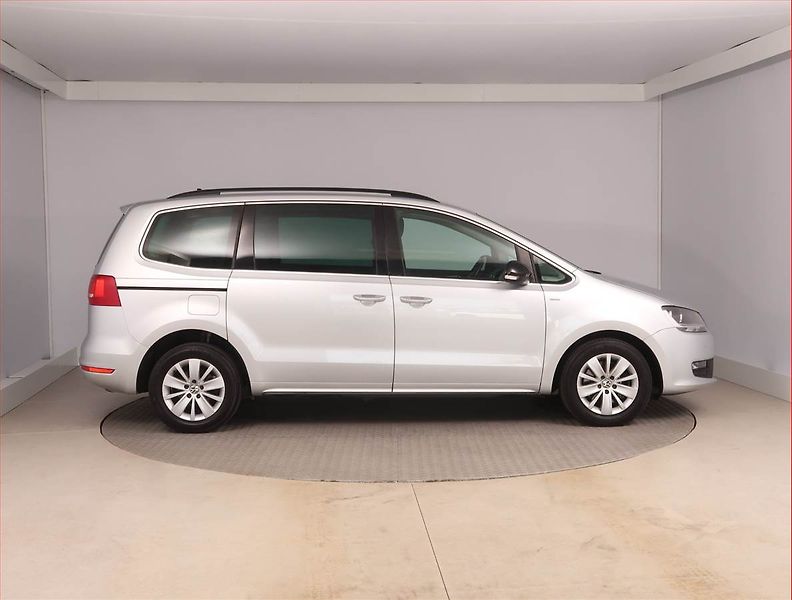 Volkswagen Sharan (2012) 2.0 TDI, Tempomat - fotka 6 z 15
