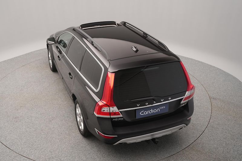 Volvo XC70 D4 AWD SUMMUM AUT        - fotka 14 z 48