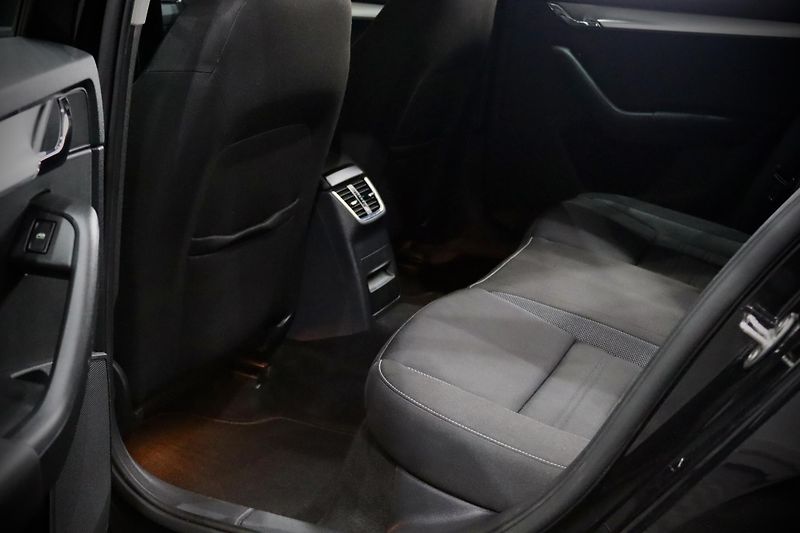 Škoda Octavia 3 FL Combi 1.4 TSI 110 kW DSG - fotka 18 z 31