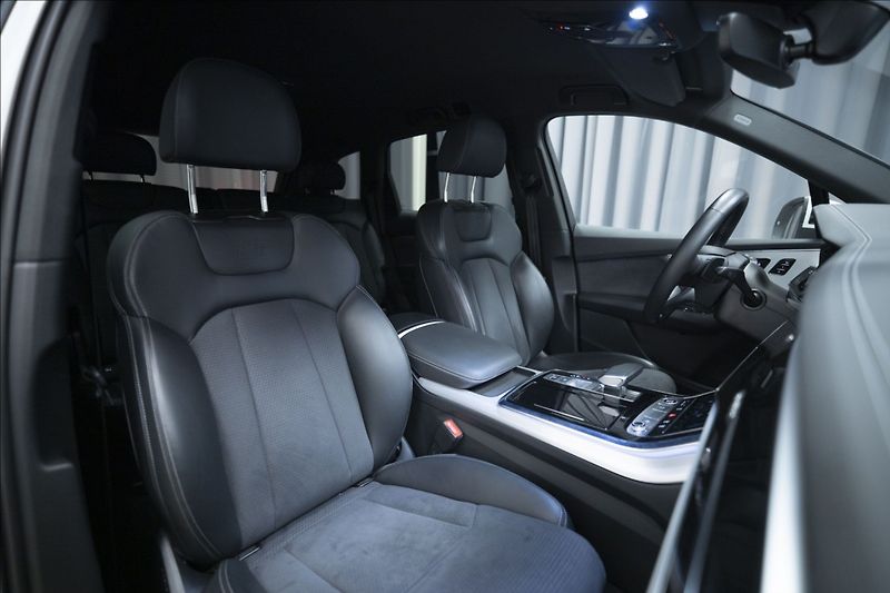 Audi Q7 3,0 TDI QUATTRO S-LINE ČR - fotka 9 z 45