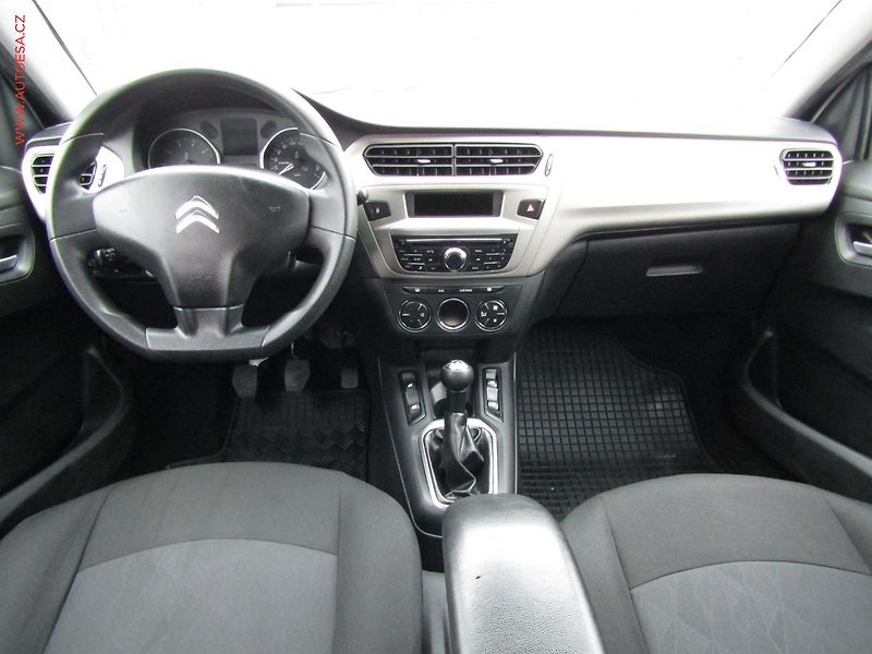 Citroën C-Elysée (2019) 1.2i, AC, tempo, park.asist - fotka 8 z 16