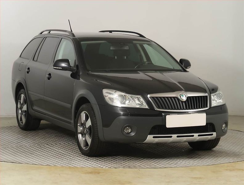 Škoda Octavia (2013) Scout 2.0 TDI, 4X4, Xenony - fotografie inzerátu