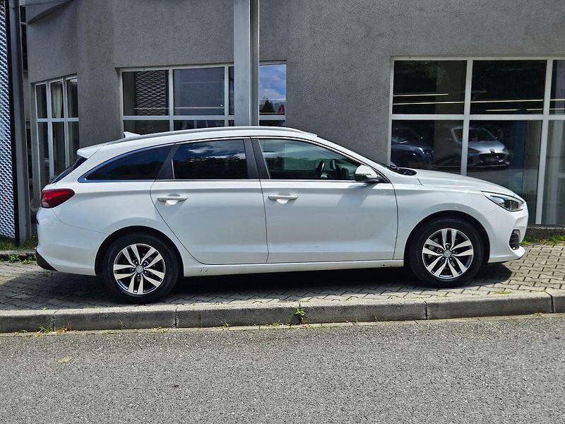 Hyundai i30 1.4 T-GDi, Style, 1.majitel - fotka 6 z 34