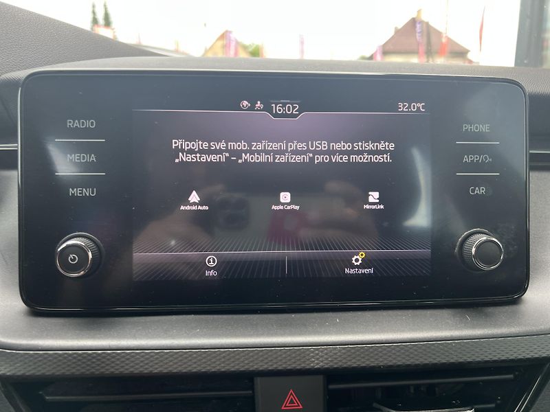 Škoda Kamiq 1.0TSi 81kw KAMERA TAŽNÉ ALU - fotka 22 z 46
