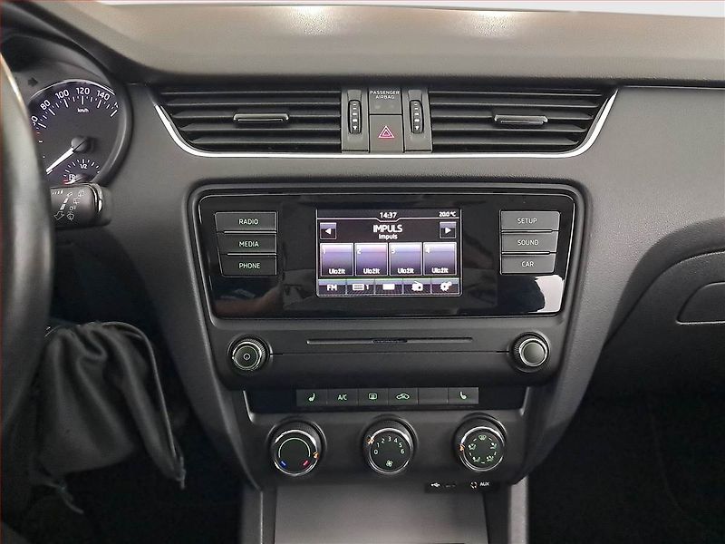 Škoda Octavia (2016) 1.2 TSI, Serv.kniha, Tempomat - fotka 12 z 19