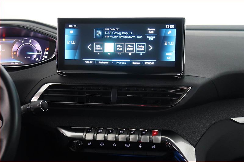 Peugeot 3008 (2023) Allure 1.5 BlueHDi, 1.majitel - fotka 12 z 20