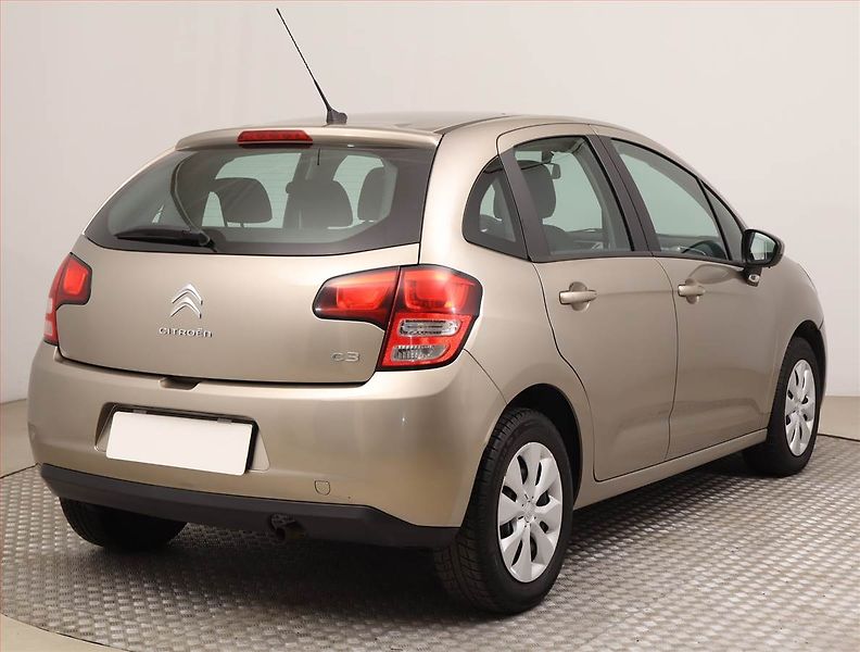 Citroën C3 (2011) 1.4 i, ČR,1.maj - fotka 5 z 14