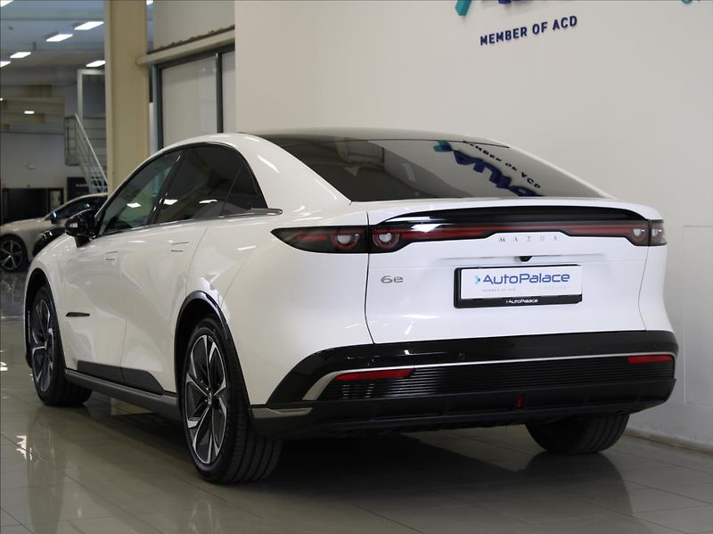 Mazda 6e 0,1 80kWh Long RANGE 5040km ČR - fotka 3 z 25