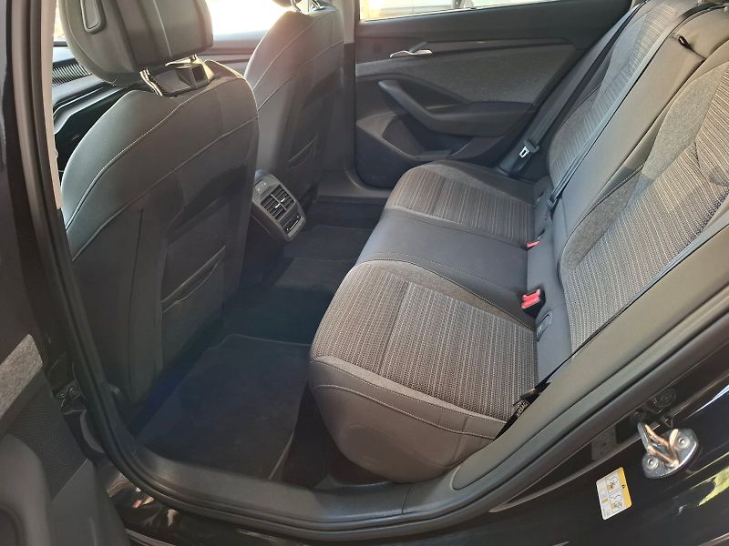 Škoda Superb (2025) COMBI SELECTION TD 110/2.0 A7F - fotka 8 z 41