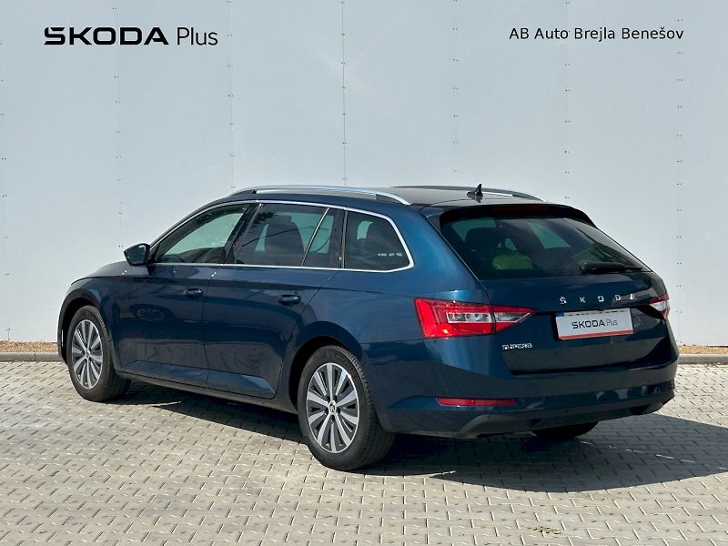 Škoda Superb (2023) Combi Style 2,0 TDI 110 kW 7-s - fotka 8 z 30