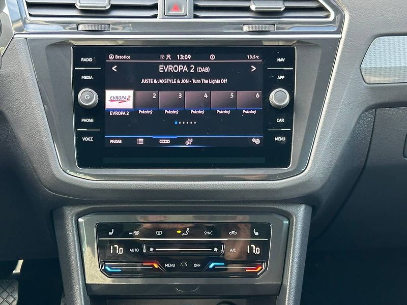 Volkswagen Tiguan (2022) 2.0 TDI 110 kW DSG tažné LED - fotka 19 z 34