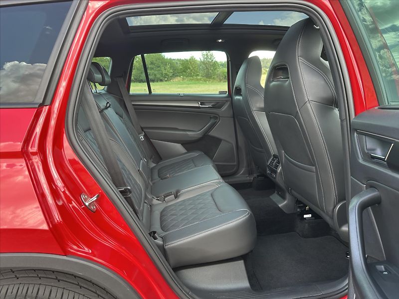 Škoda Kodiaq 2,0 TDI 147kW Sportline Zaruka - fotka 14 z 44