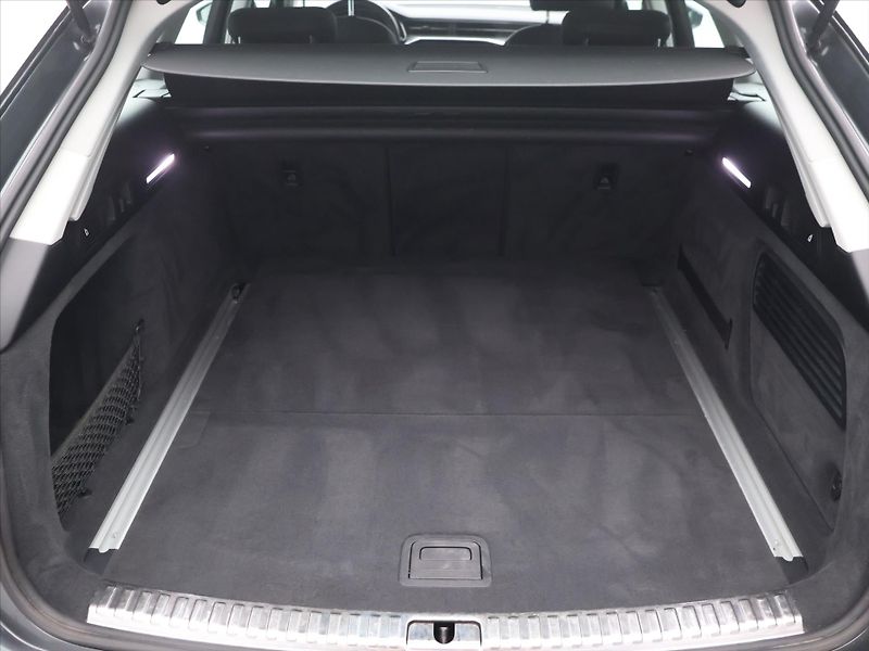 Audi A6 Avant 3.0 50 TDI 210kW S-Line - fotka 10 z 32