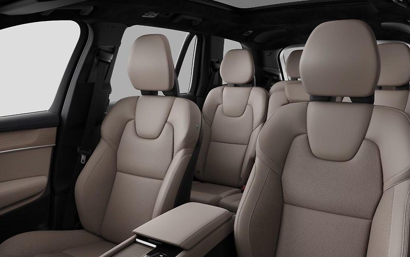 Volvo XC90 (2026) B5 AWD ULTRA DARK - fotka 11 z 16