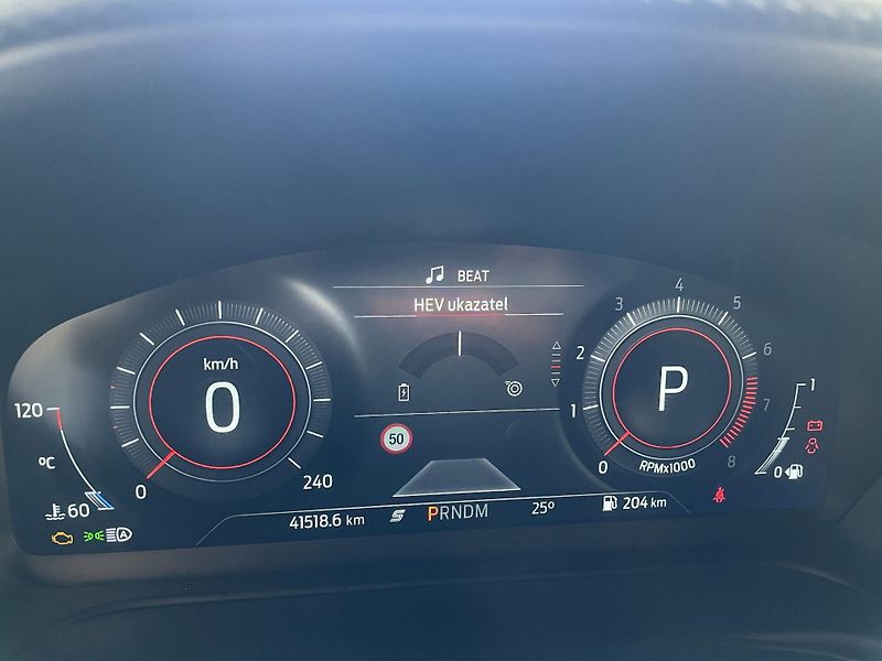 Ford Puma (2021) ST-Line X 1.0 EcoBost 114kW - fotka 27 z 30