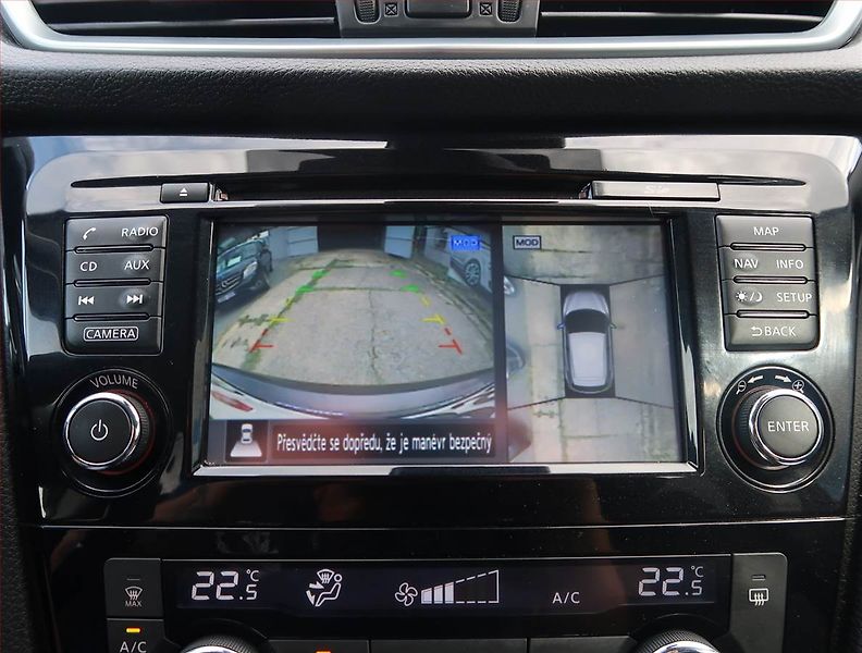 Nissan Qashqai (2018) N-Connecta 1.2 DIG-T - fotka 16 z 23
