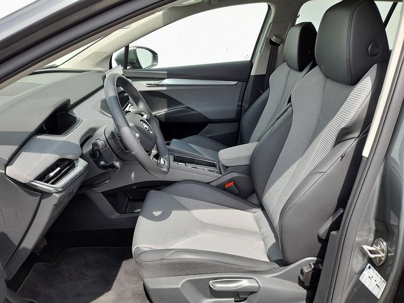 Škoda Enyaq 50 Tour 55kWh 125kW 1A - fotka 12 z 20