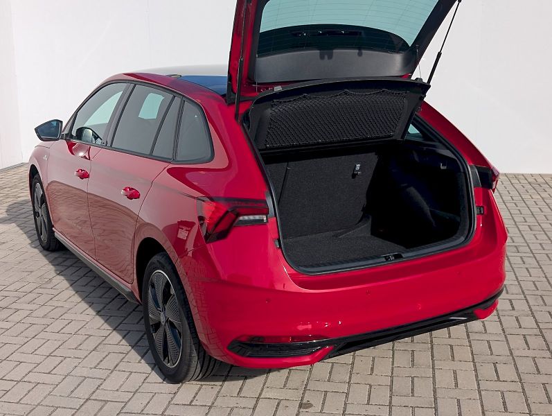 Škoda Scala (2026) 1,0 TSI / 85 kW DSG Monte Carl - fotka 12 z 30