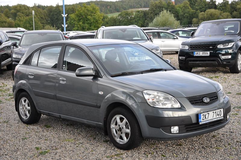Kia Rio 1.4i 71kW 5dv. - fotka 2 z 13