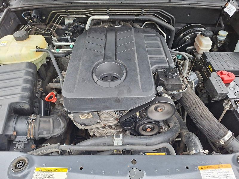SsangYong Rexton (2015) RX200E-XDI 114kW 6MAN -TAŽ.ZAŘ - fotka 26 z 33