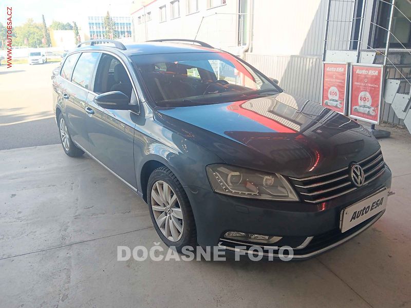 Volkswagen Passat (2014) 2.0 TDi - fotka 1 z 3