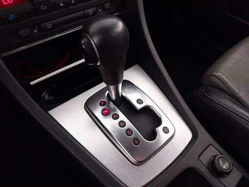 Audi A4 (2005) 2.0 TDI, Automat - fotka 13 z 22