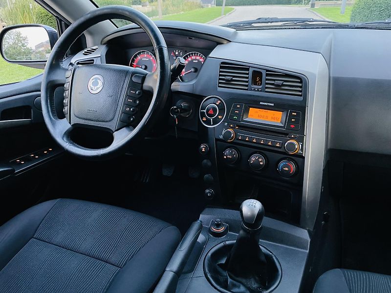 SsangYong Actyon 2.0TD 4x4 MAN SERVISKA TAŽNÉ - fotka 25 z 41