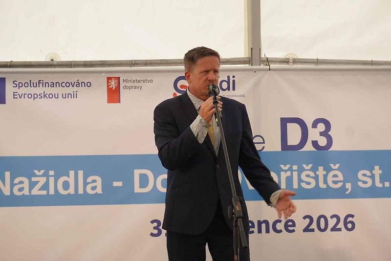 Otevření nového úseku dálnice D3 od Nažidel k Dolnímu Dvořišti.