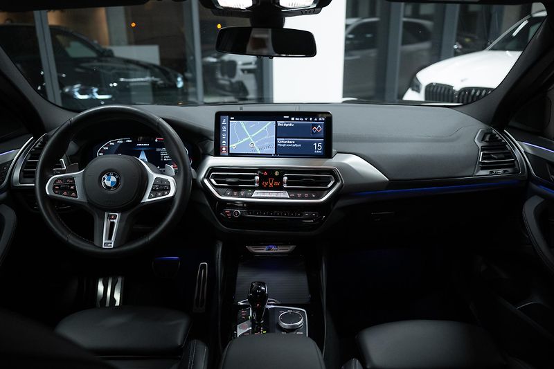 BMW X4 (2023) M40D 4x4 LASER NEZAVISLÉ TAŽNÉ - fotka 22 z 42
