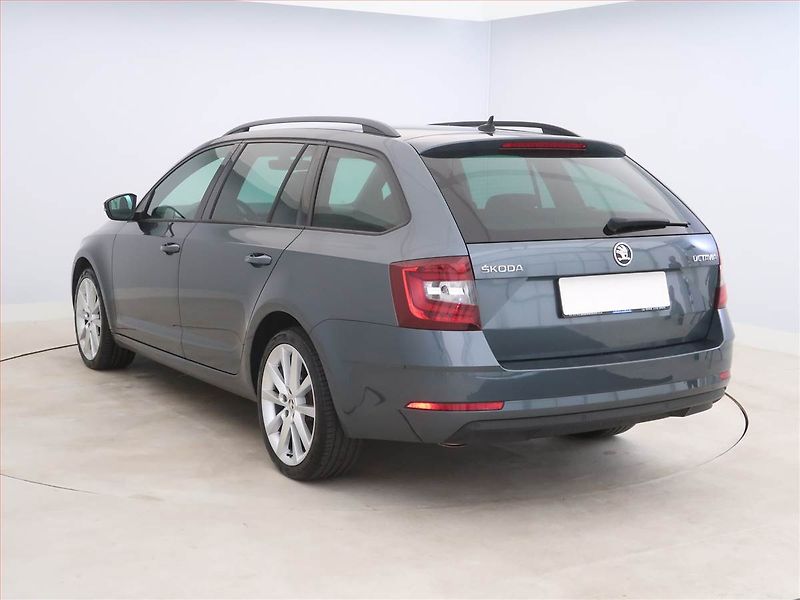 Škoda Octavia (2019) 2.0 TDI, Automat, Serv.kniha - fotka 4 z 18