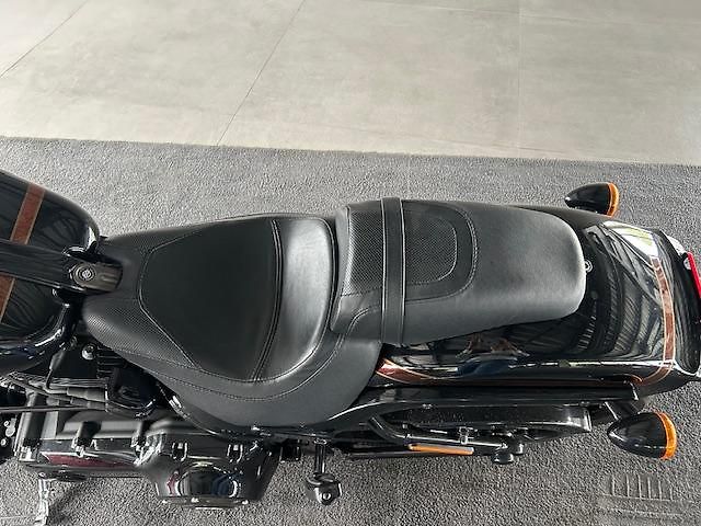 Harley-Davidson FXSE Softail Breakout CVO (2016) - fotka 12 z 26