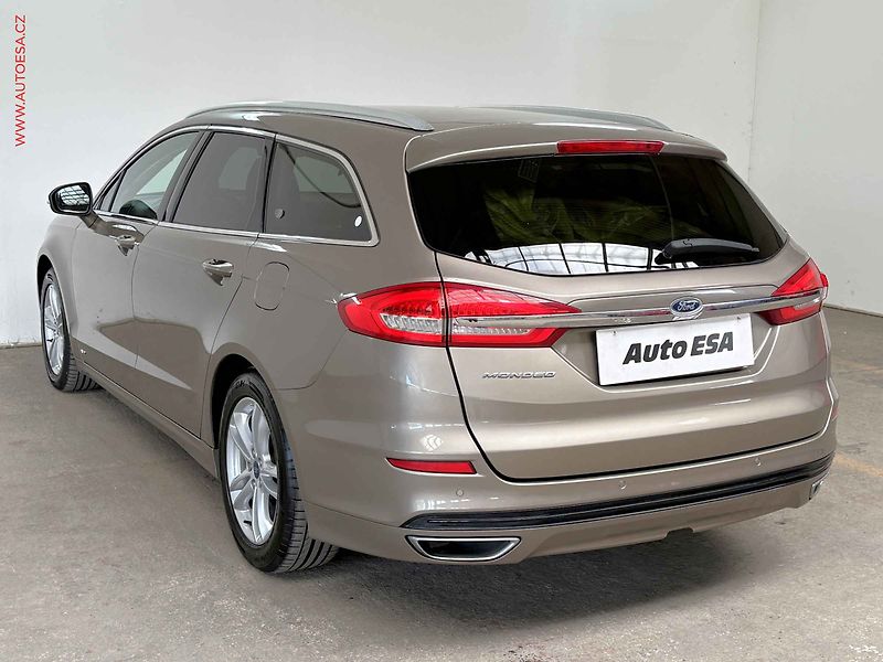 Ford Mondeo (2018) 2.0 TDCi AWD, ČR, DSG, TZ - fotka 6 z 19