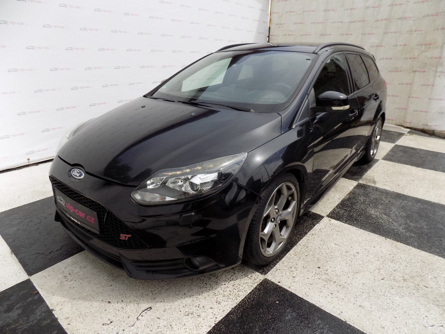 Ford Focus 2.0i ST/Bi-xenon/kůže/LED/