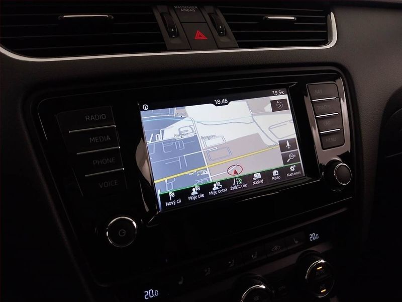 Škoda Octavia (2016) Joy 2.0 TDI, 4X4, Serv.kniha - fotka 22 z 26