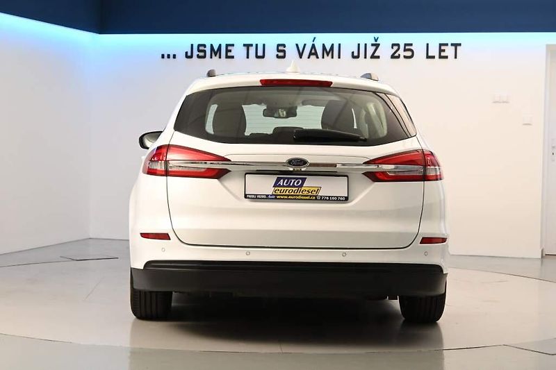 Ford Mondeo (2021) 2.0 LED Kamera ECOBLUE BUSINES - fotka 6 z 32