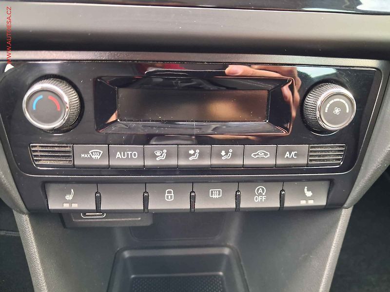 Škoda Rapid (2018) 1.0 TSI, 2.maj,ČR, Bixen - fotka 13 z 18