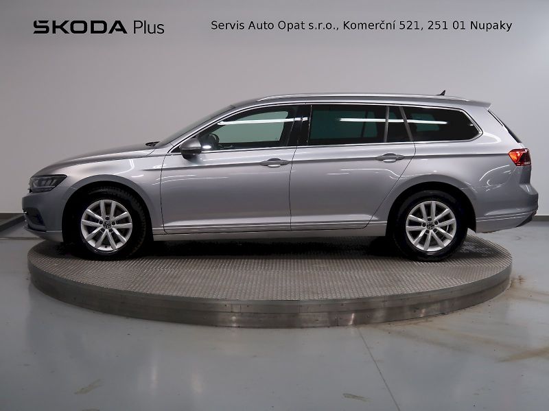 Volkswagen Passat (2022) BUSINESS 1.5TSI EVO 110KW - fotka 3 z 39