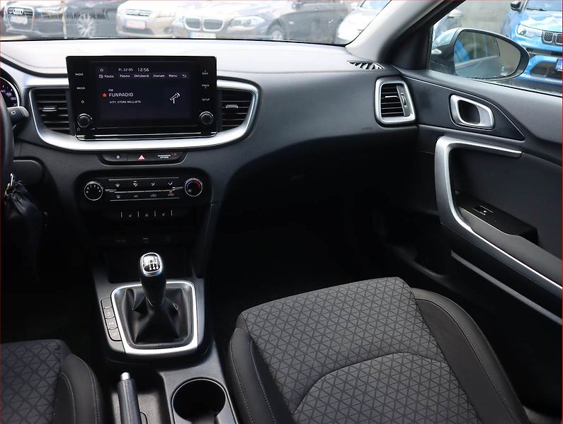 Kia Ceed (2023) Spin 1.0 T-GDI, SPIN, DPH - fotka 8 z 18