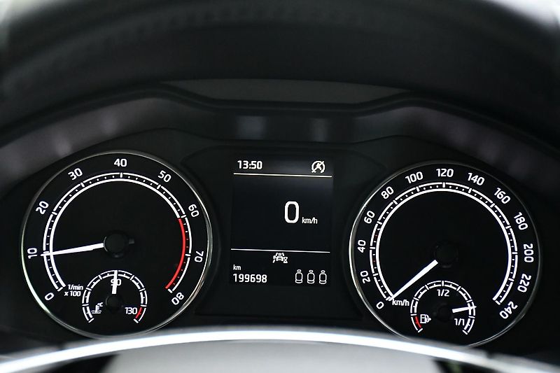 Škoda Scala 1.0TSi 81kW STYLE  - fotka 25 z 38