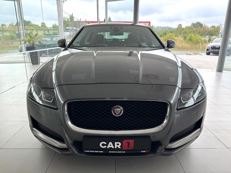Jaguar XF 20d Prestige*Kamera*Meridian - fotka 3 z 35