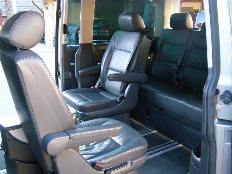 Volkswagen Multivan 2,0   1 MAJITEL 2xsoupacky 180 - fotka 38 z 41