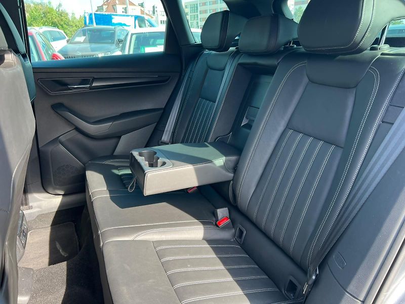 Škoda Karoq Sportline Exclusive 2,0 TDI 11 - fotka 23 z 30