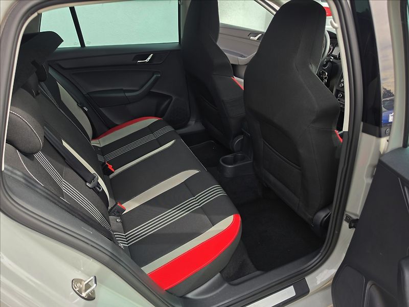 Škoda Rapid 1,2 TSi 77KW Monte Carlo ALU - fotka 30 z 42