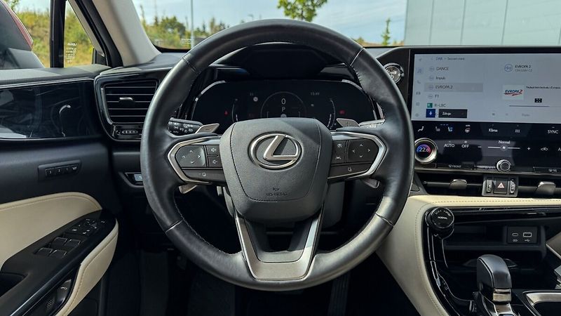 Lexus NX 350h 350H 2,5 HEV PRESTIGE - fotka 19 z 26
