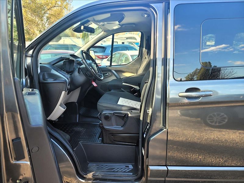 Ford Tourneo Custom 2,0 tdci,Titanium,8míst,klima - fotka 9 z 49