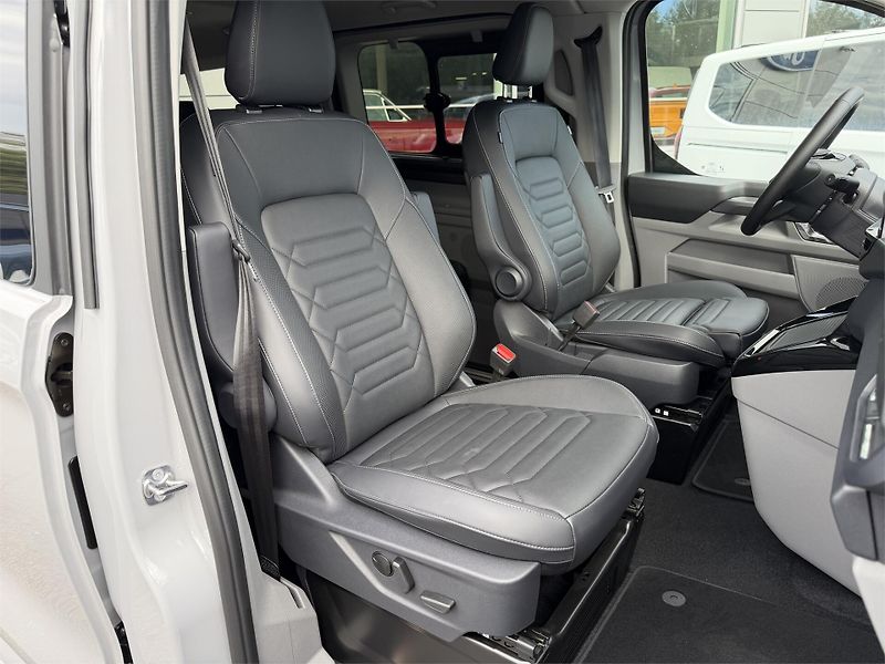 Ford Tourneo Custom Titanium X L2, Tourneo, 2.5 Du - fotka 9 z 22