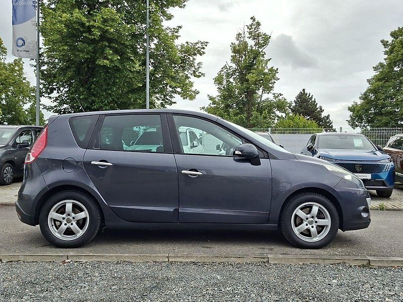 Renault Scénic 1,4 TCe 130k M6 - fotka 9 z 23