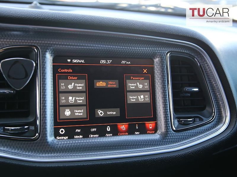 Dodge Challenger (2019) Hellacat 6.2 V8  - fotka 23 z 36