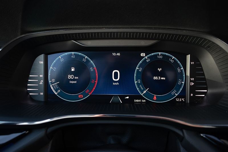 Škoda Octavia 1.5 TSI STYLE*TAŽNÉ*DPH*ČR 1.M - fotka 19 z 38