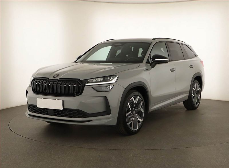 Škoda Kodiaq (2025) 2.0 TDI, SPORTLINE, KEYLESS - fotka 2 z 19